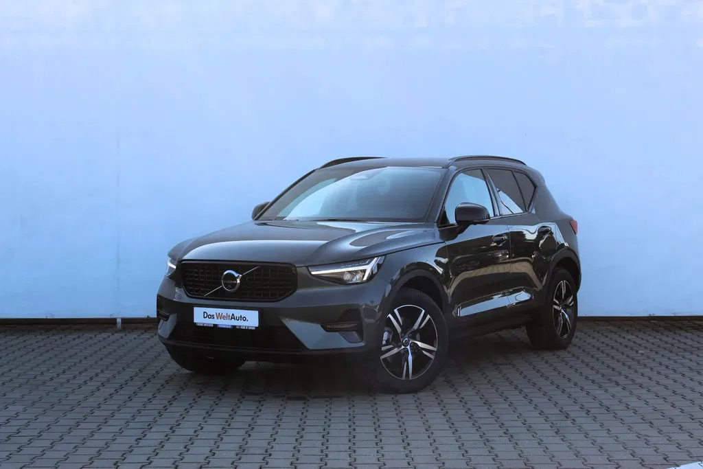 Fotografie: 2025 Volvo XC 40