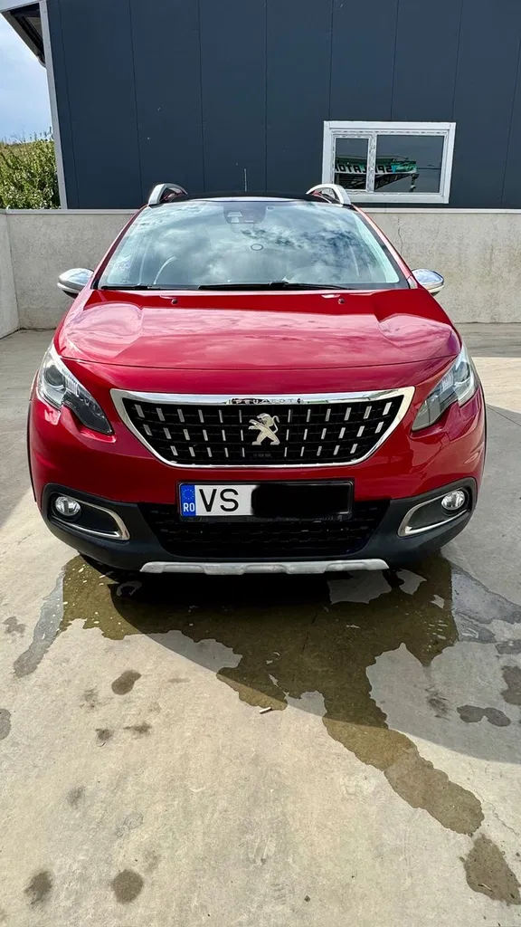 Fotografie: 2018 Peugeot 2008