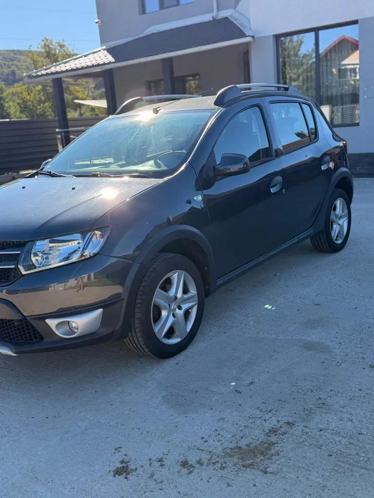 Fotografie: 2016 Dacia Sandero