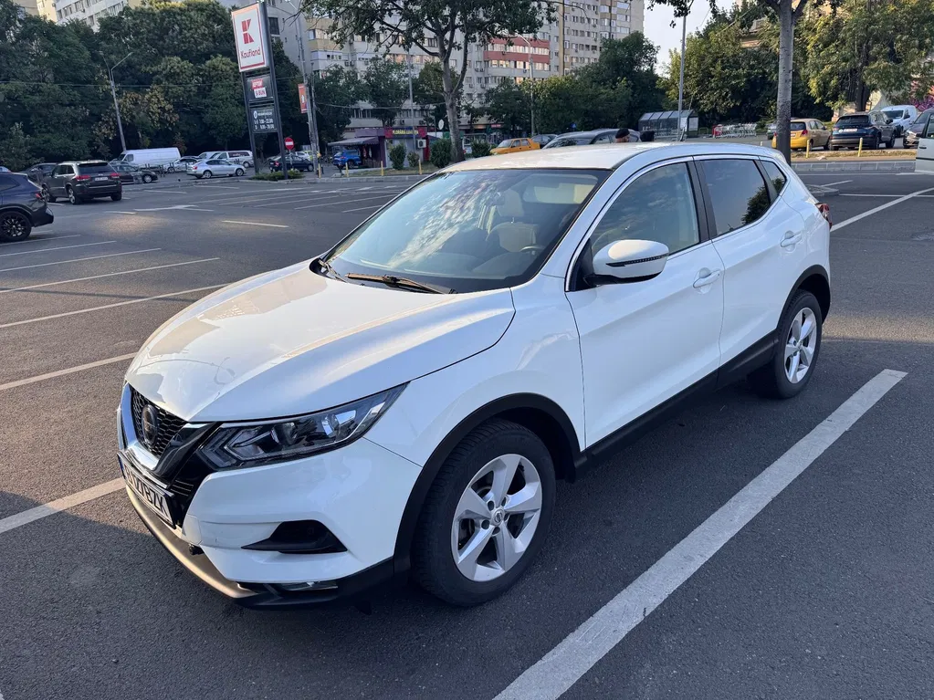 Fotografie: 2021 Nissan Qashqai