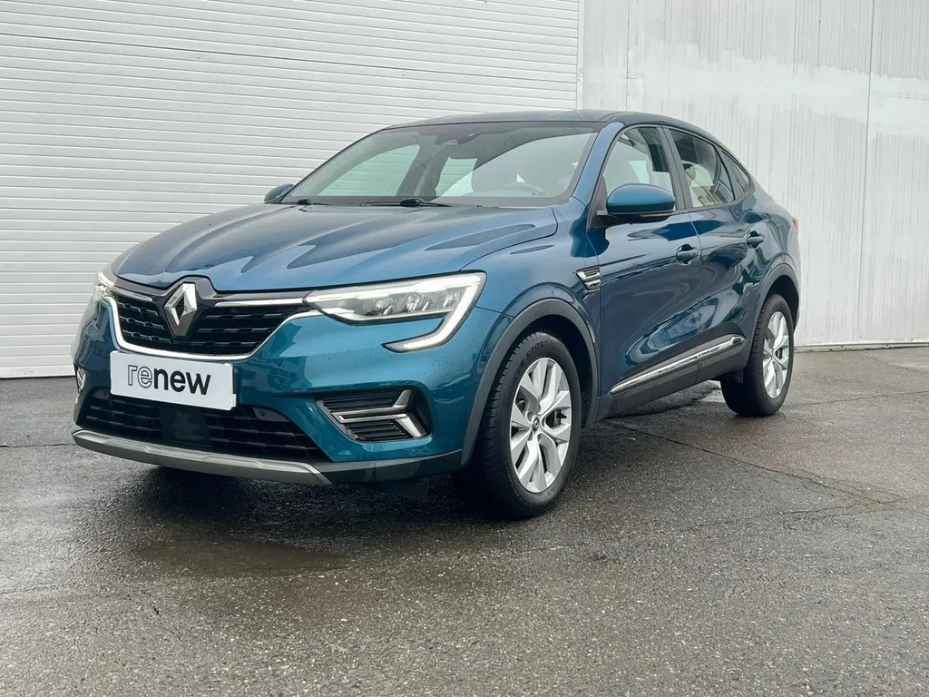 Fotografie: 2021 Renault Arkana