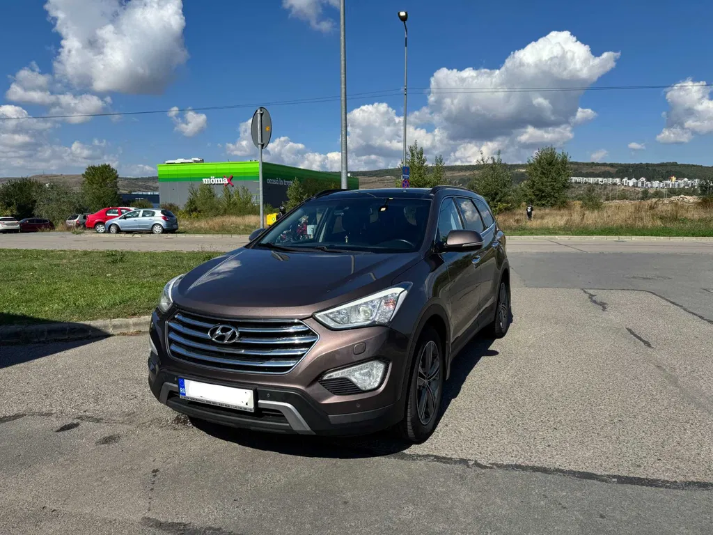 Fotografie: 2014 Hyundai Grand Santa Fe