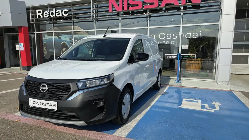 Fotografie: 2025 Nissan Townstar