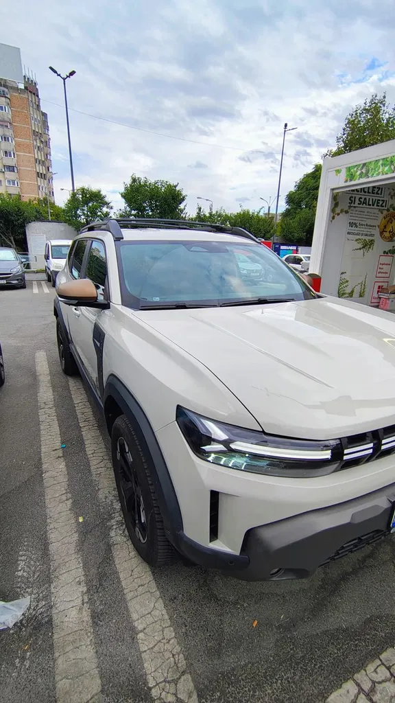 Fotografie: 2024 Dacia Duster