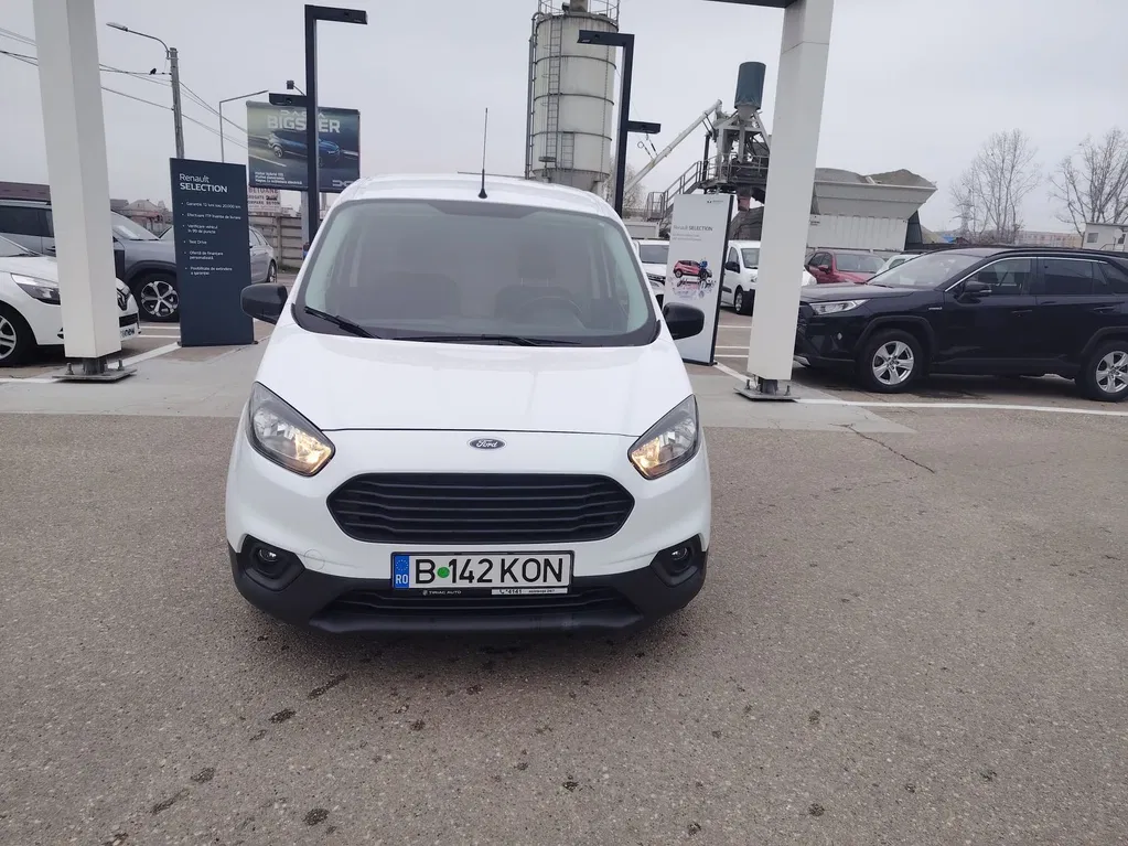 Fotografie: 2020 Ford Transit