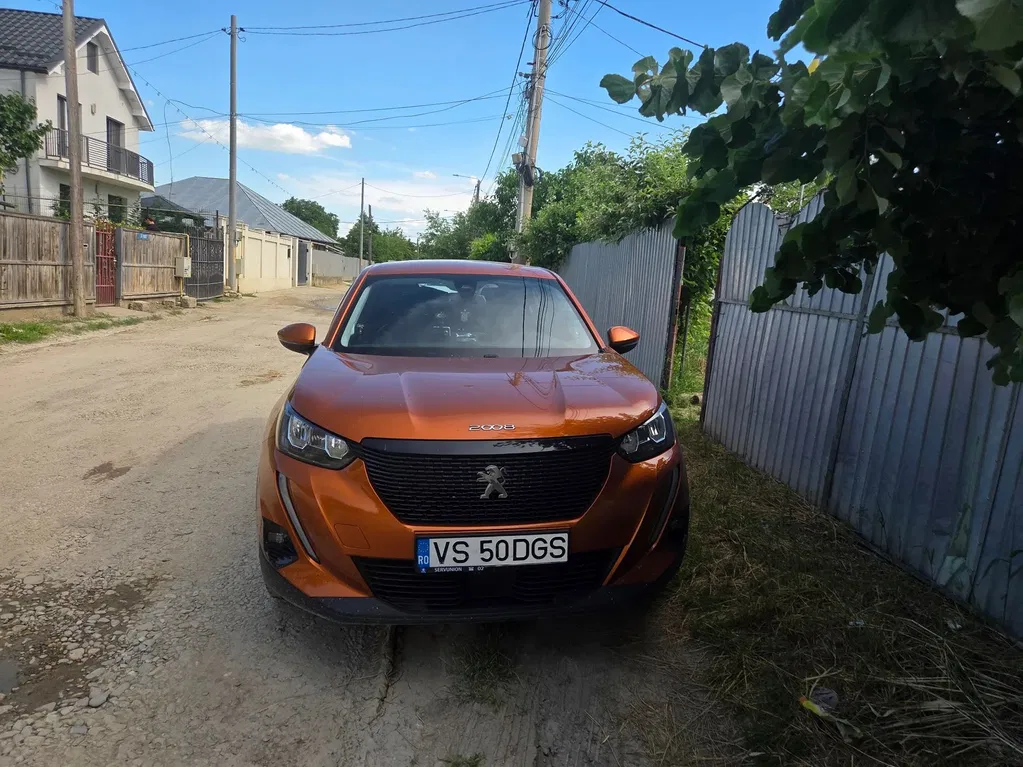Fotografie: 2020 Peugeot 2008