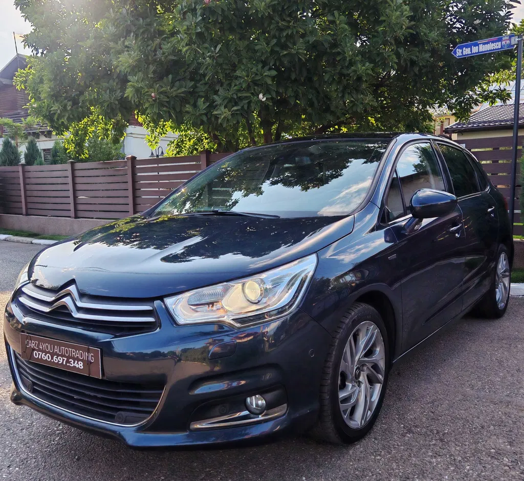 Fotografie: 2014 Citroen C4