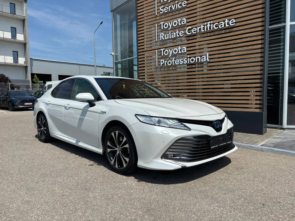 Fotografie: 2021 Toyota Camry
