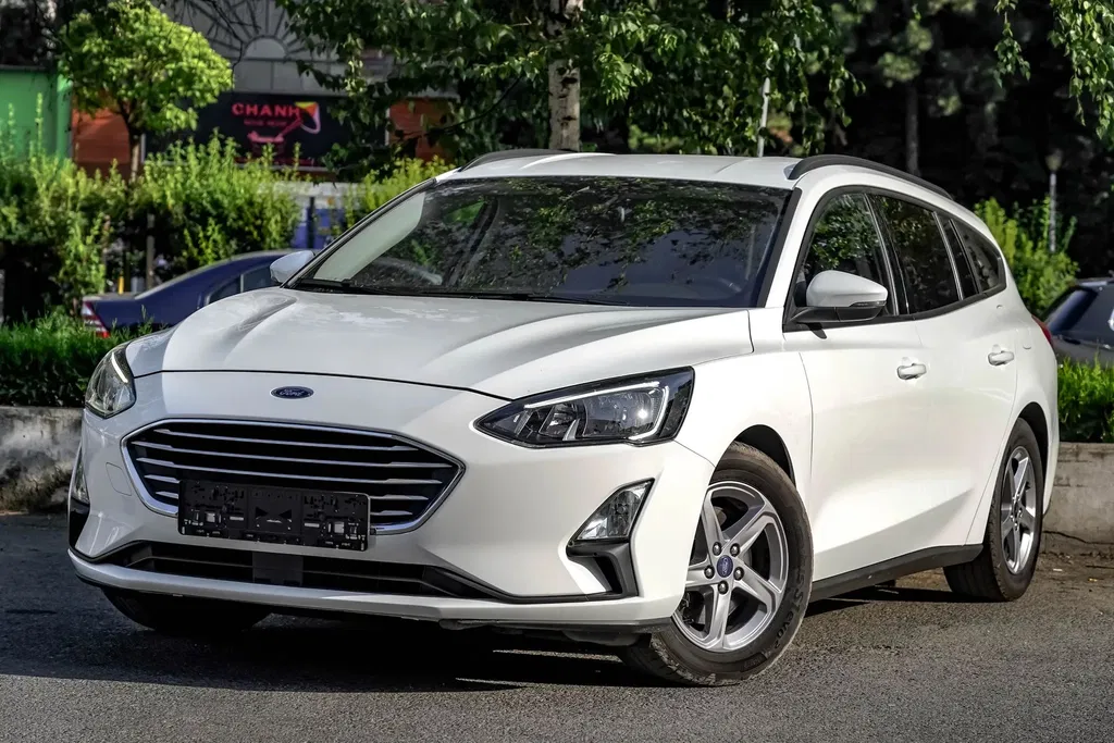 Fotografie: 2019 Ford Focus