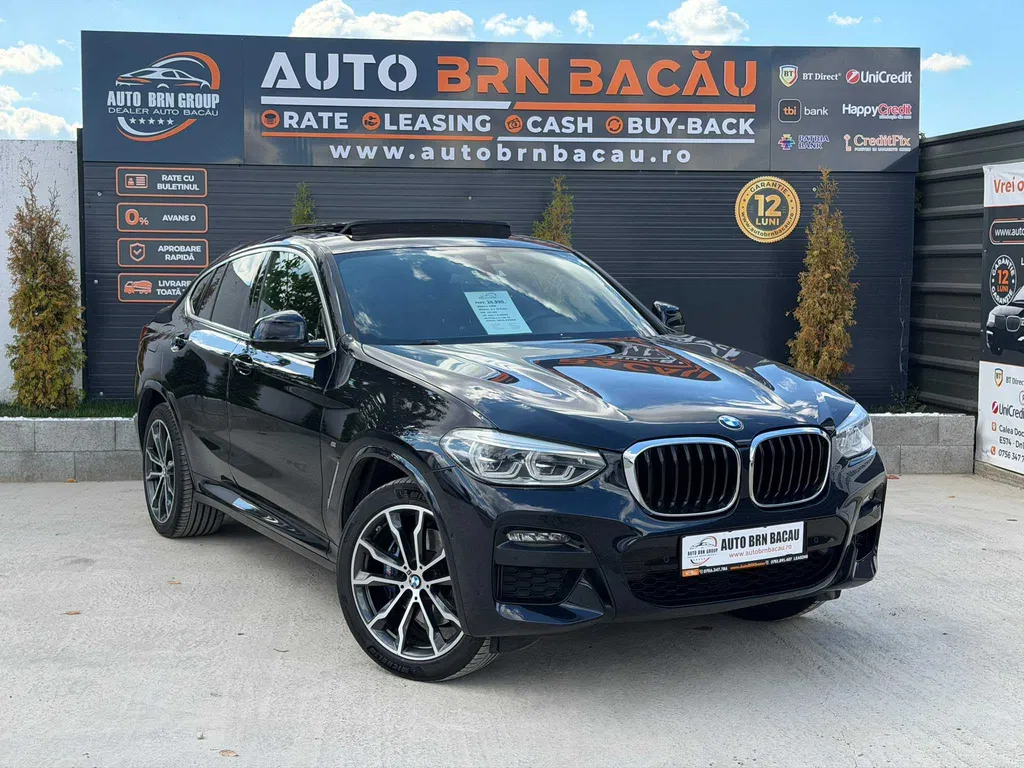 Fotografie: 2021 BMW X4