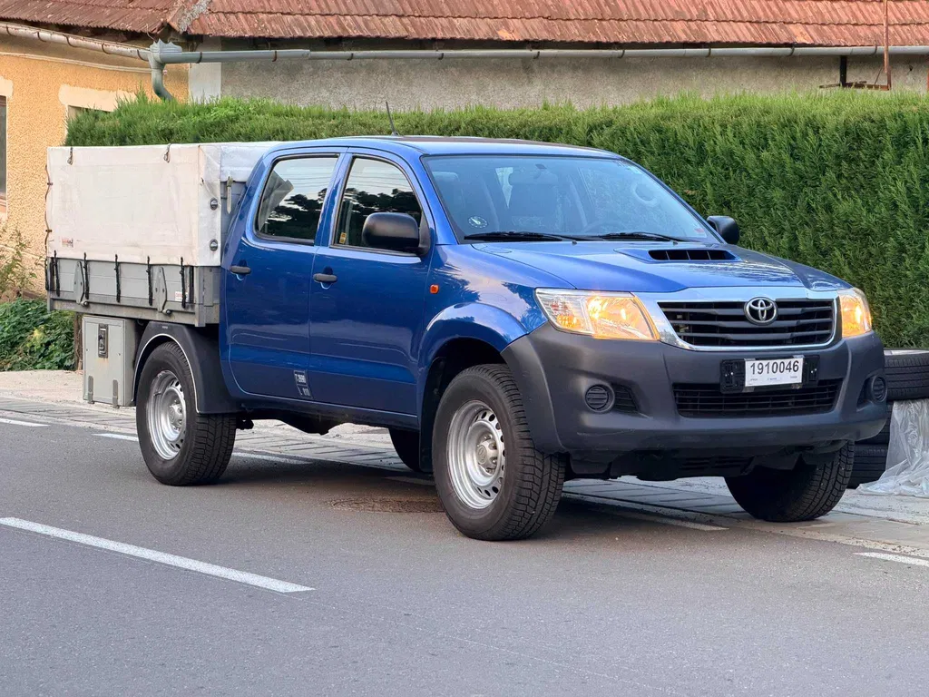 Fotografie: 2016 Toyota Hilux