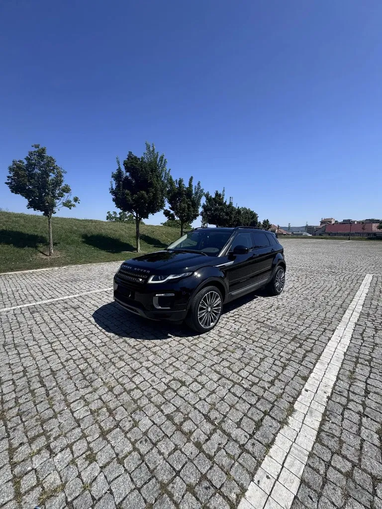 Fotografie: 2016 Land Rover Range Rover Evoque