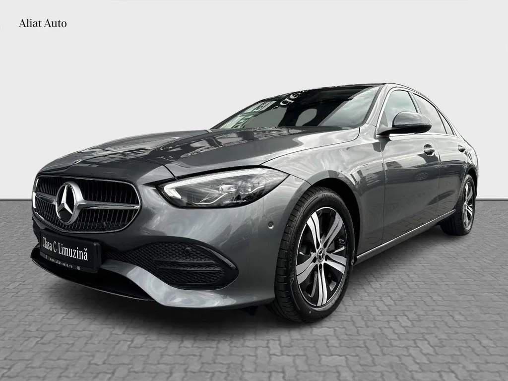 Fotografie: 2024 Mercedes-Benz C