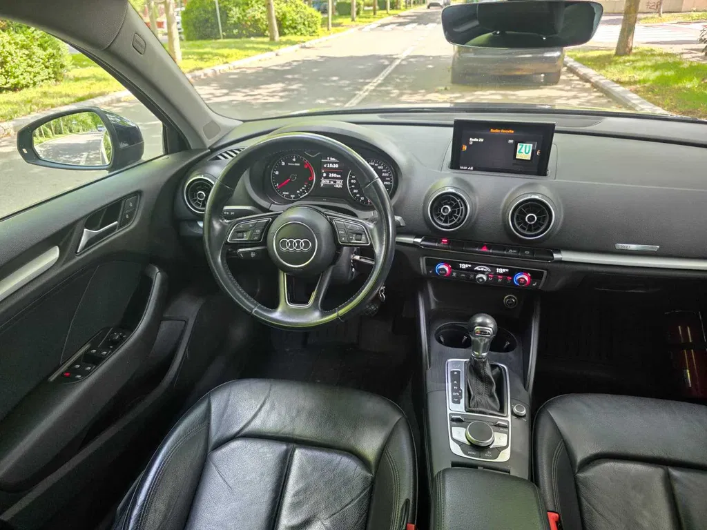 Fotografie: 2018 Audi A3 Sportback