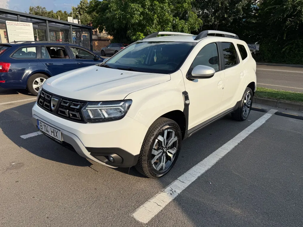 Fotografie: 2022 Dacia Duster
