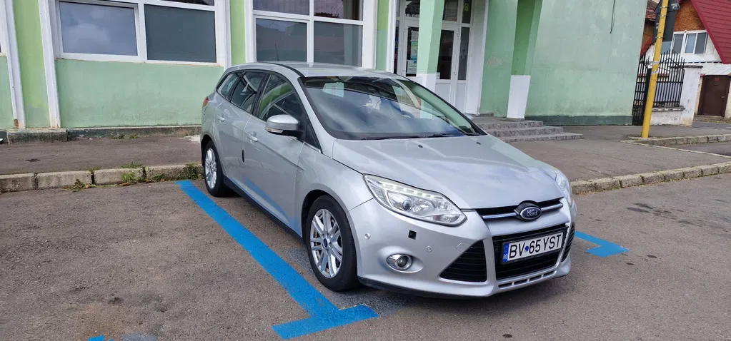 Fotografie: 2013 Ford Focus