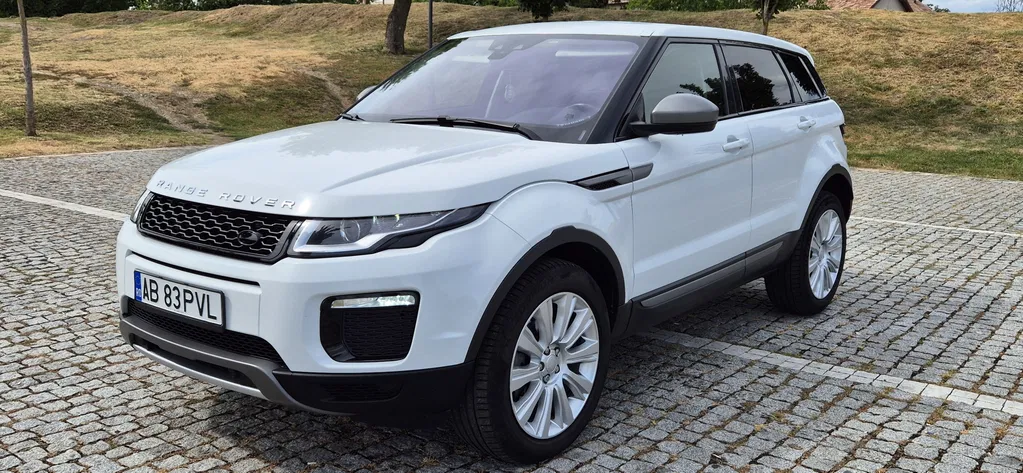 Fotografie: 2018 Land Rover Range Rover Evoque