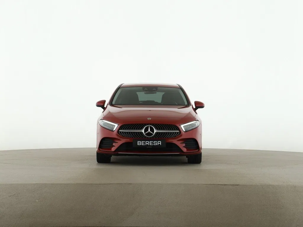 Fotografie: 2022 Mercedes-Benz A 250