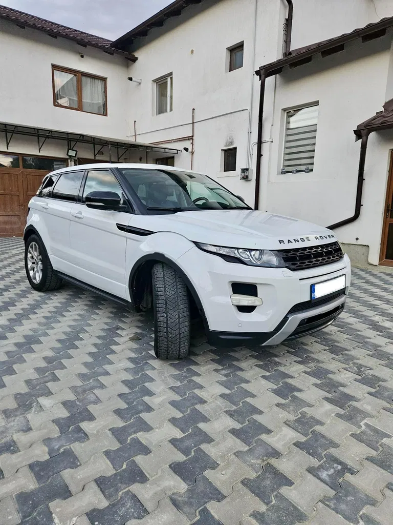 Fotografie: 2012 Land Rover Range Rover Evoque
