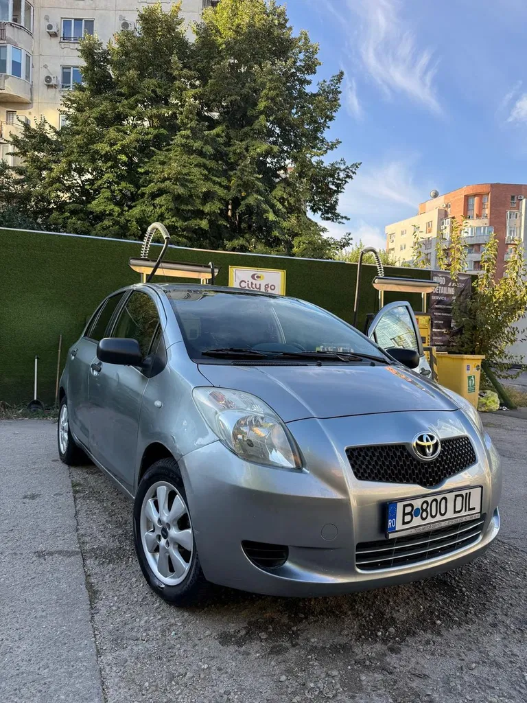Fotografie: 2006 Toyota Yaris