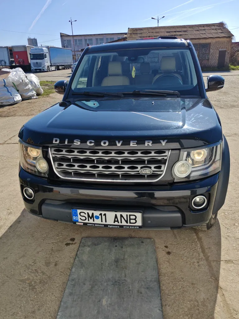 Fotografie: 2015 Land Rover Discovery
