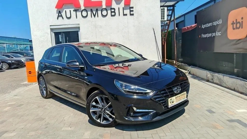 Fotografie: 2023 Hyundai i30