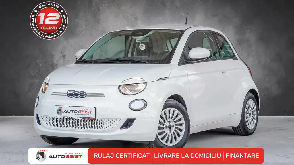 Fotografie: 2021 Fiat 500E