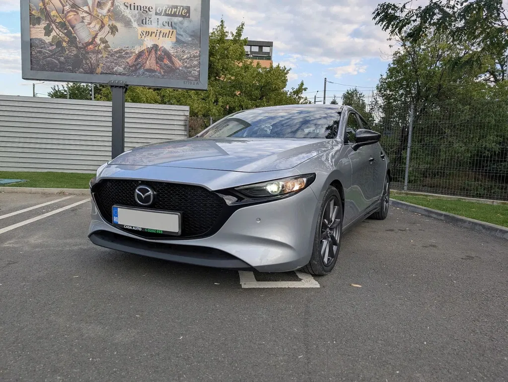 Fotografie: 2020 Mazda 3