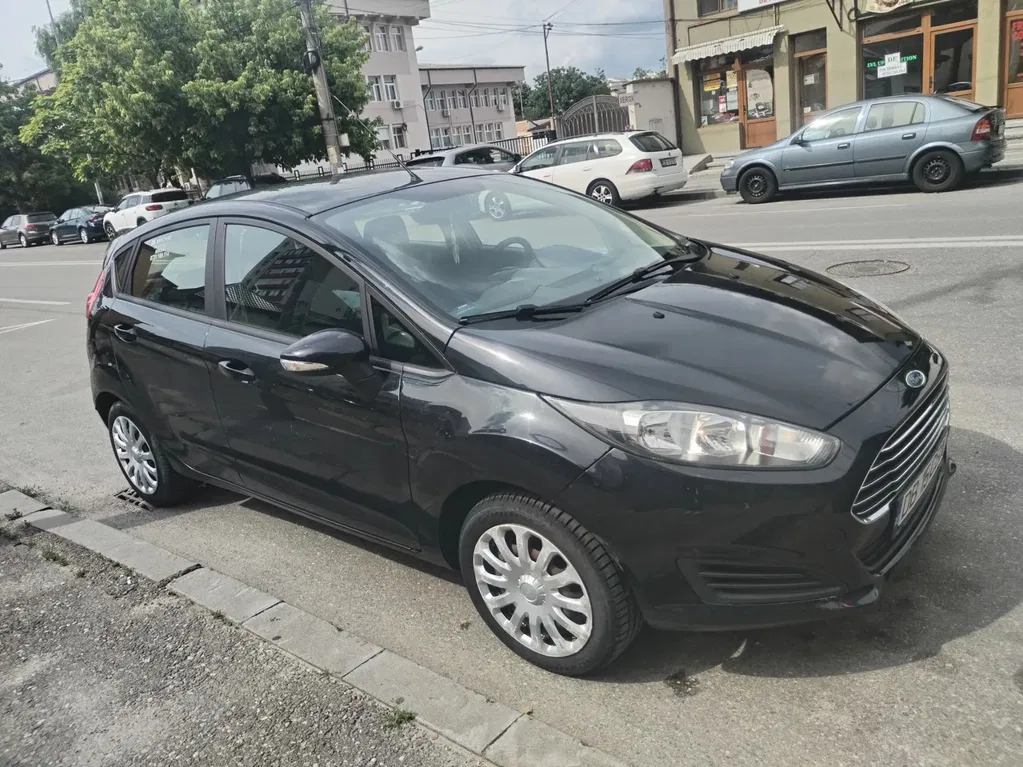 Fotografie: 2015 Ford Fiesta
