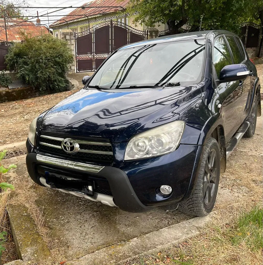 Fotografie: 2006 Toyota RAV-4