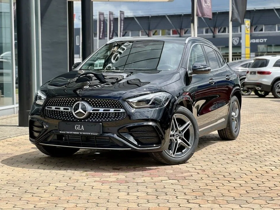 Fotografie: 2024 Mercedes-Benz GLA