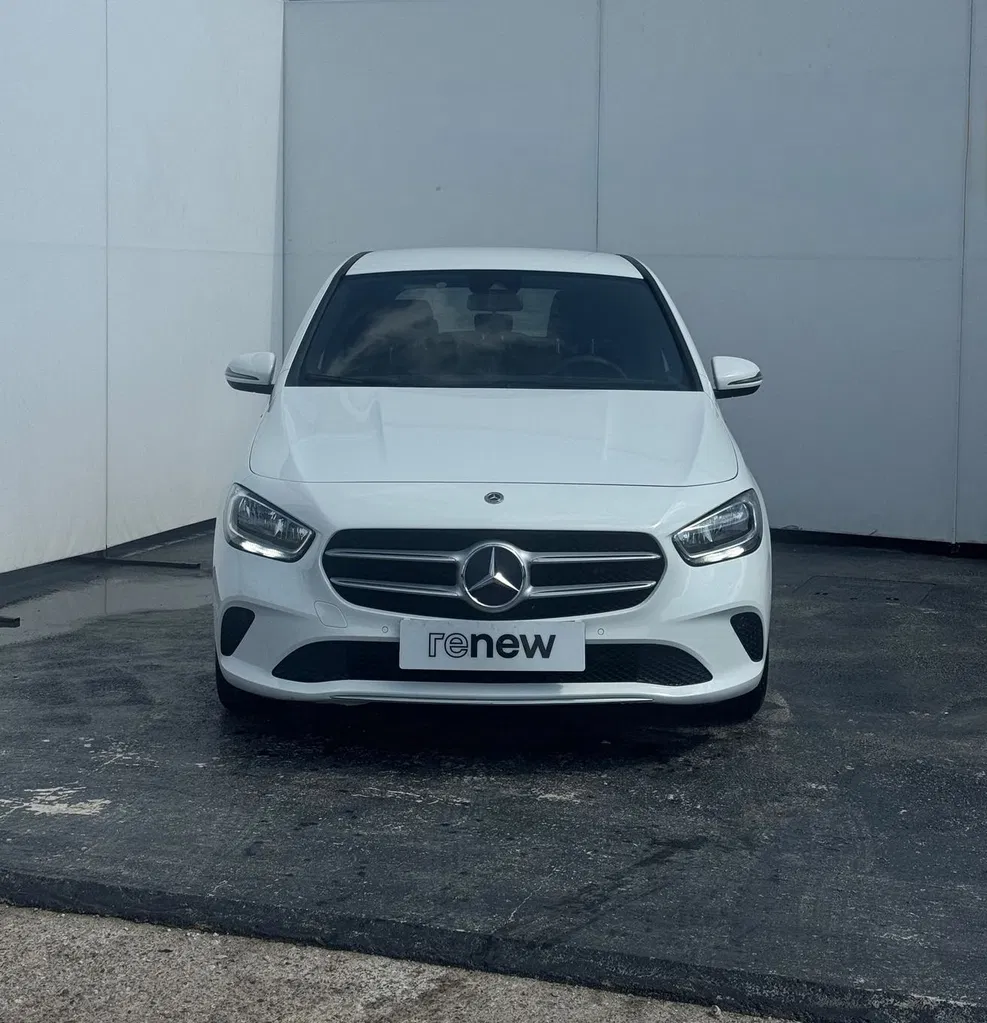 Fotografie: 2020 Mercedes-Benz B 200