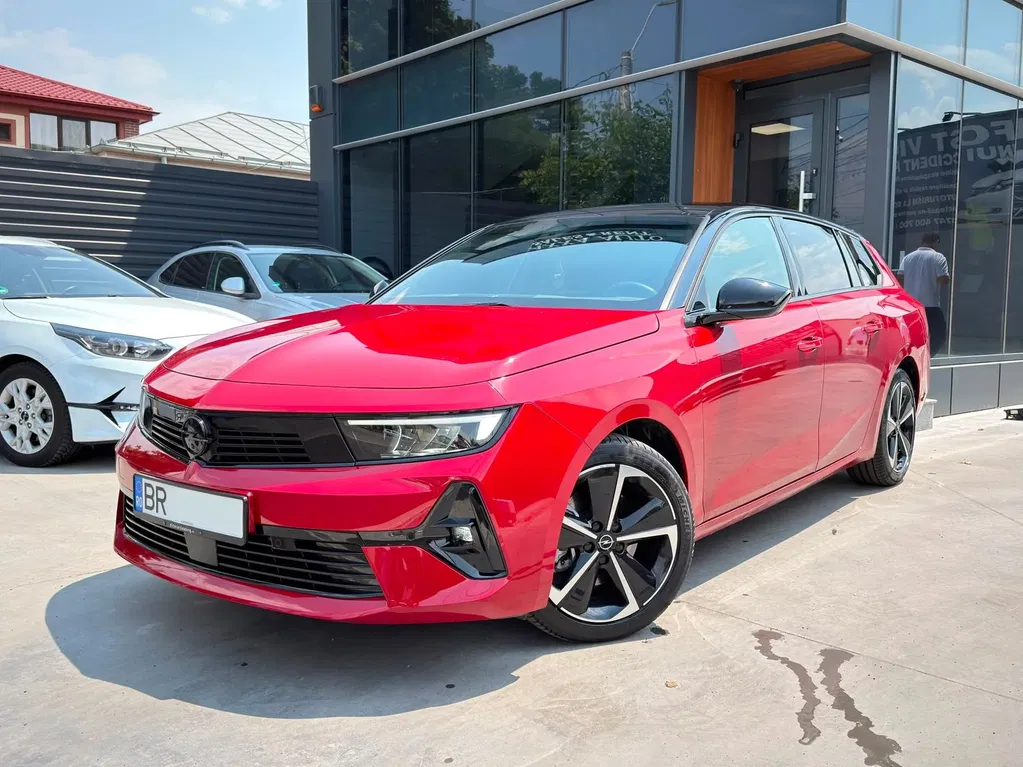 Fotografie: 2024 Opel Astra