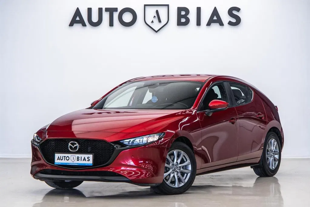 Fotografie: 2022 Mazda 3
