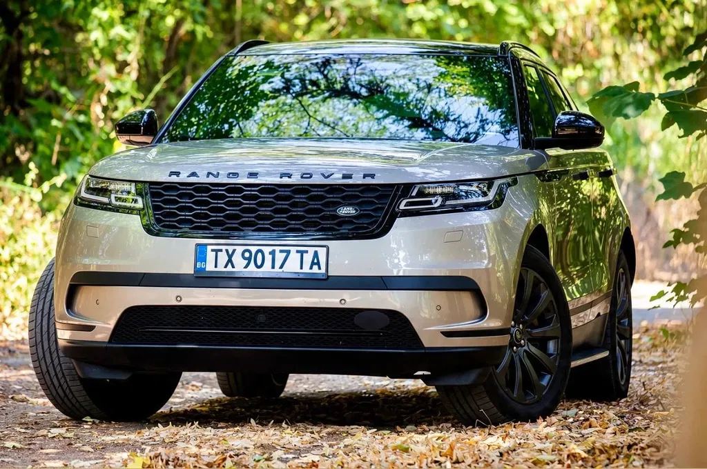 Fotografie: 2022 Land Rover Range Rover Velar