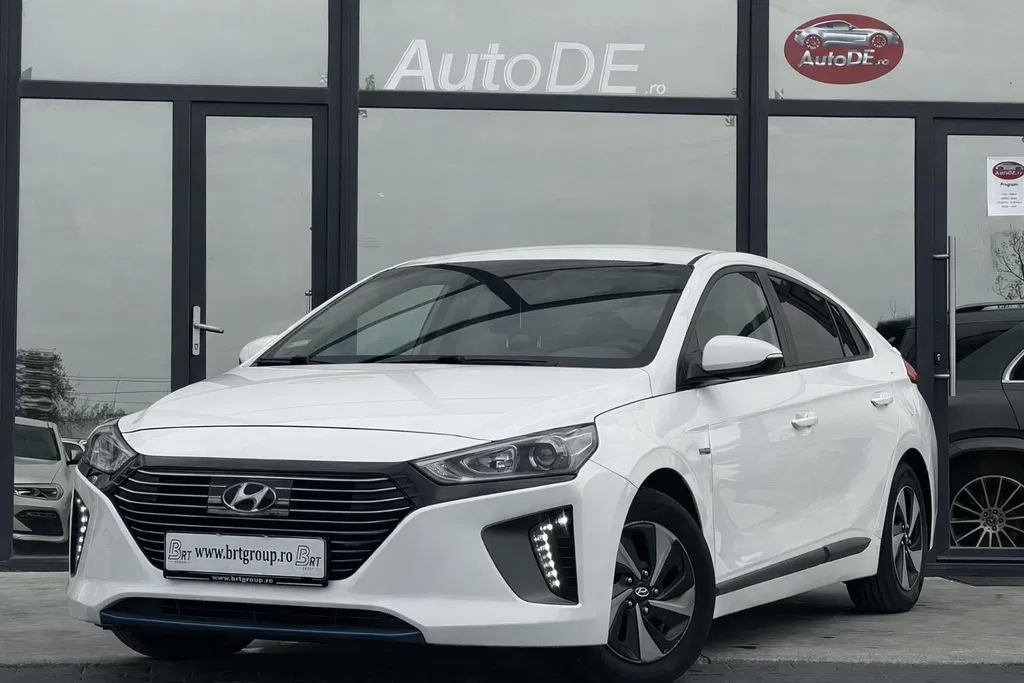 Fotografie: 2017 Hyundai Ioniq