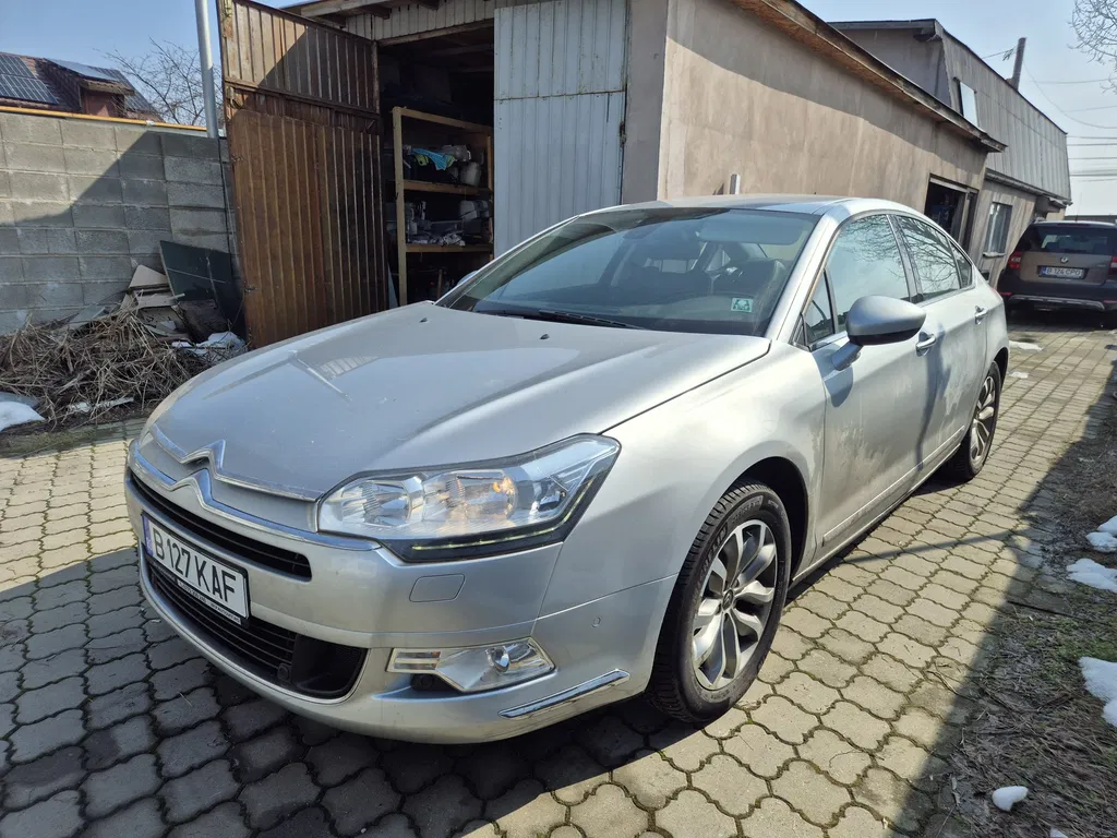 Fotografie: 2015 Citroen C5