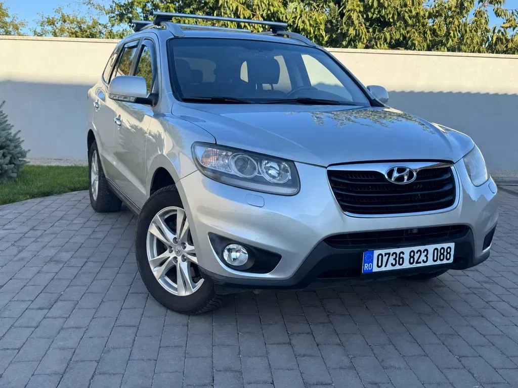 Fotografie: 2010 Hyundai Santa Fe