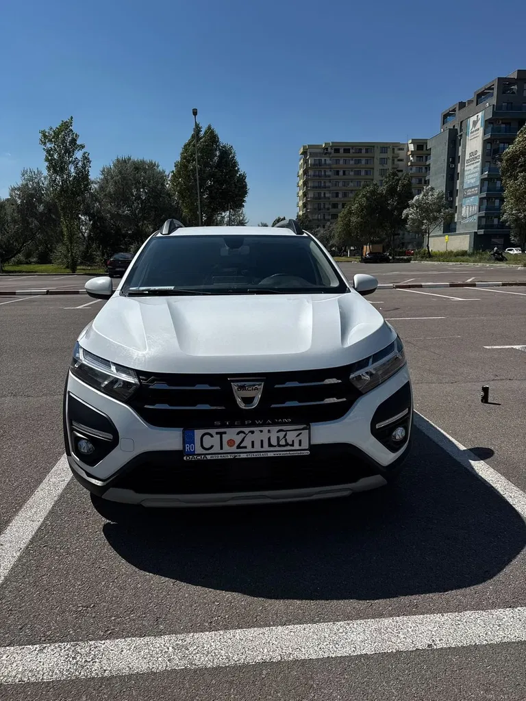 Fotografie: 2021 Dacia Sandero