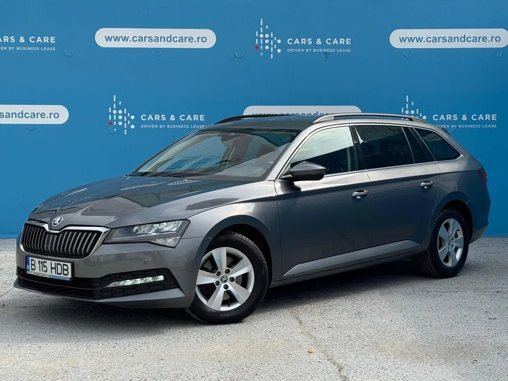 Fotografie: 2022 Skoda Superb