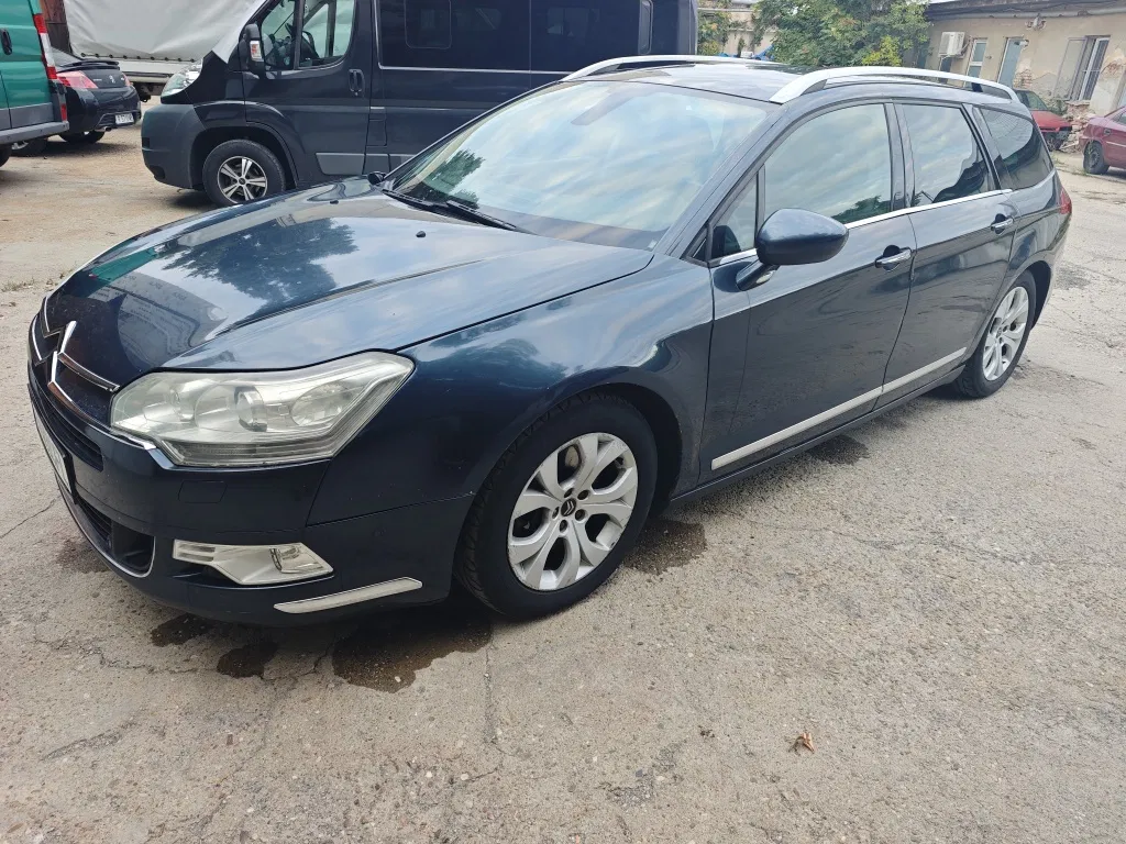 Fotografie: 2009 Citroen C5