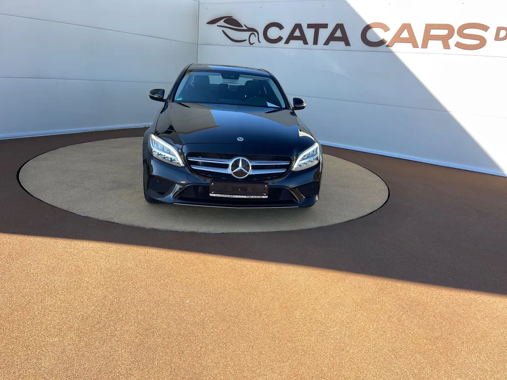 Fotografie: 2019 Mercedes-Benz C