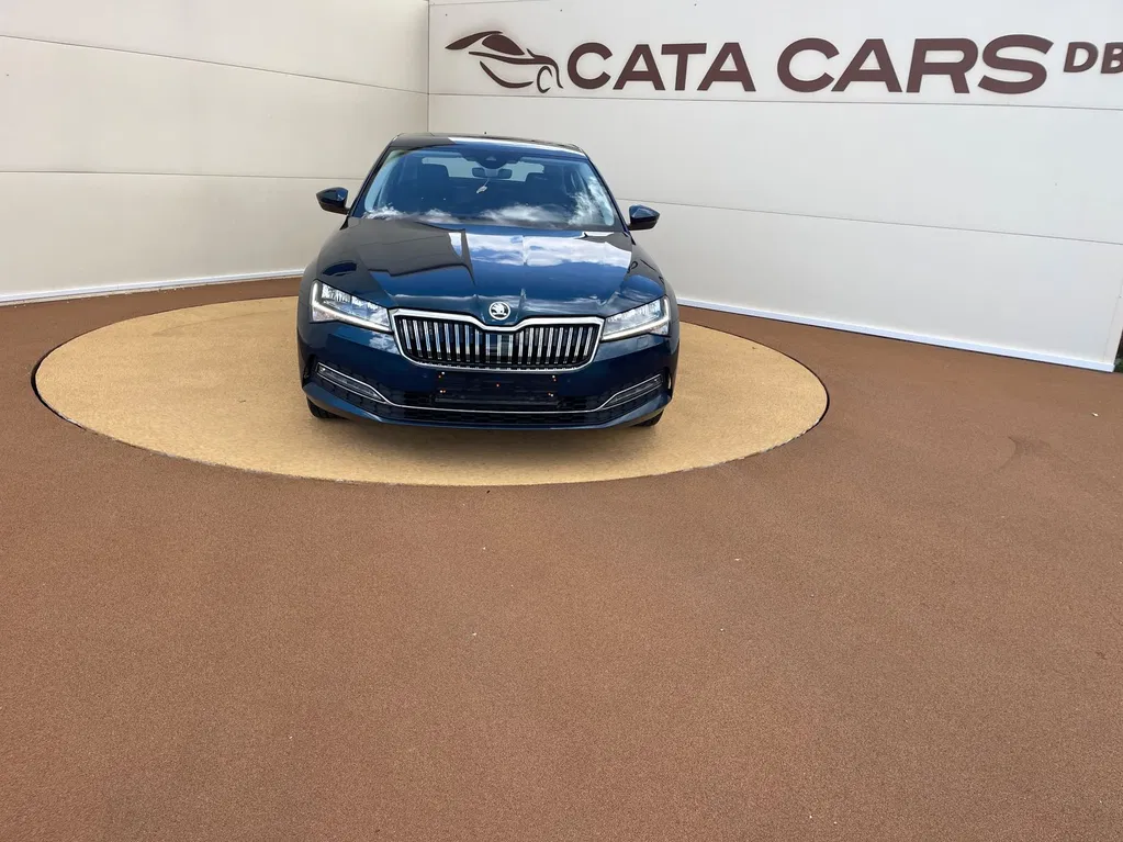 Fotografie: 2022 Skoda Superb