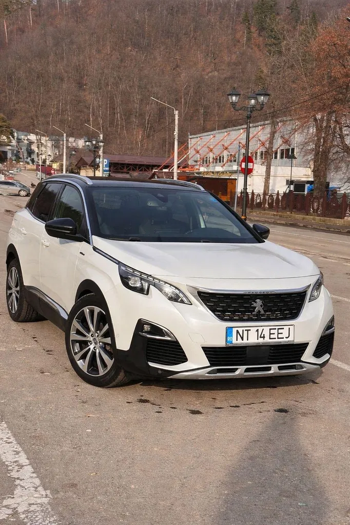 Fotografie: 2017 Peugeot 3008