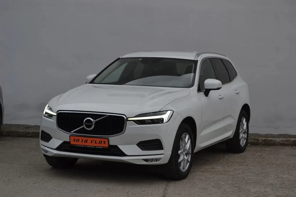 Fotografie: 2021 Volvo XC 60