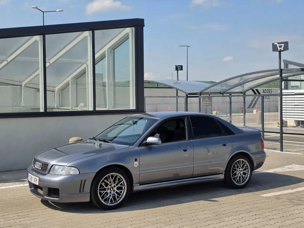Fotografie: 1998 Audi A4 Limuzina