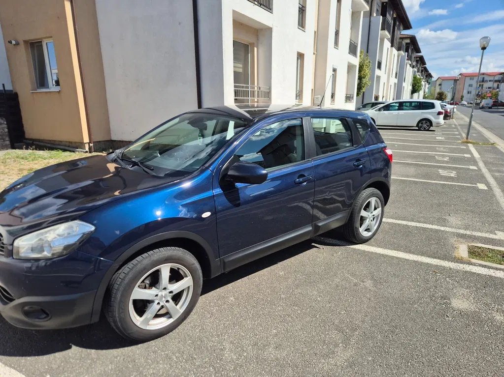 Fotografie: 2010 Nissan Qashqai