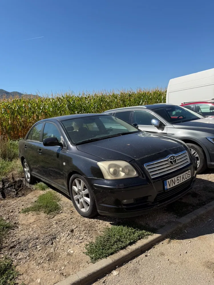 Fotografie: 2005 Toyota Avensis