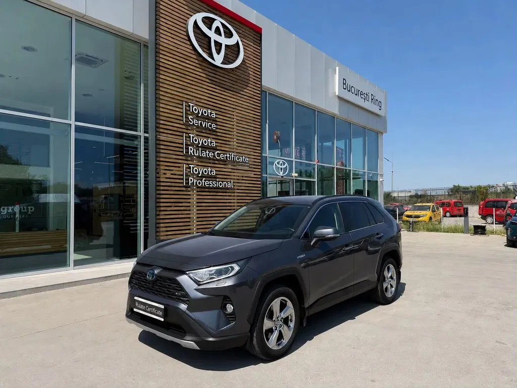 Fotografie: 2021 Toyota RAV-4