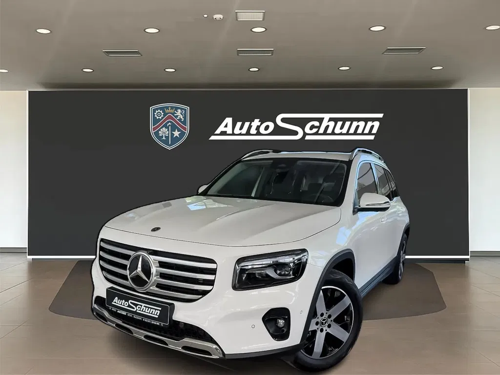 Fotografie: 2024 Mercedes-Benz GLB
